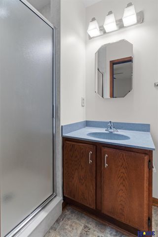 3321 N 73rd Street, Lincoln, NE 68507