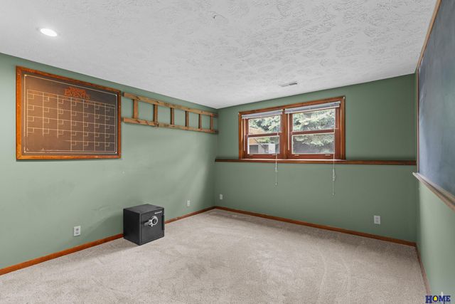 3321 N 73rd Street, Lincoln, NE 68507