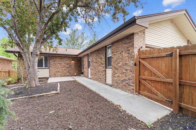 3321 N 73rd Street, Lincoln, NE 68507