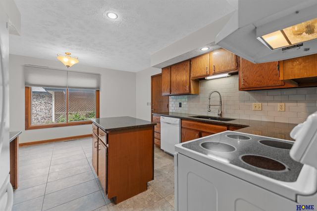 3321 N 73rd Street, Lincoln, NE 68507