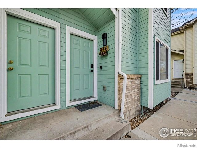 976 Monroe Avenue N, Loveland, CO 80537
