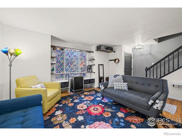 976 Monroe Avenue N, Loveland, CO 80537