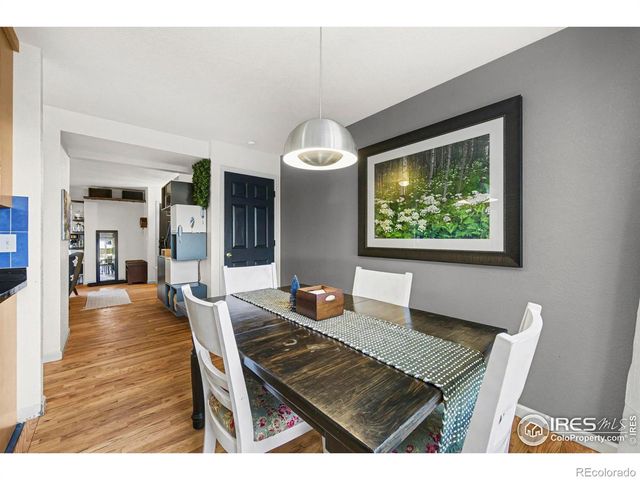 976 Monroe Avenue N, Loveland, CO 80537