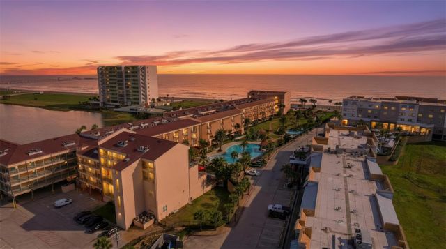 9520 Seawall Boulevard 353, Galveston, TX 77554