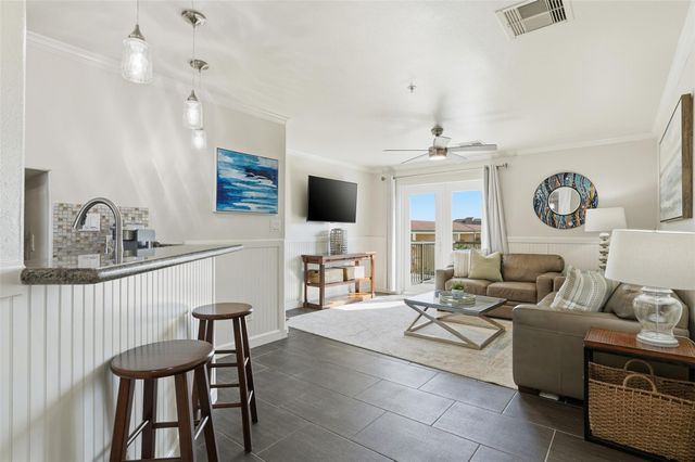 9520 Seawall Boulevard 353, Galveston, TX 77554