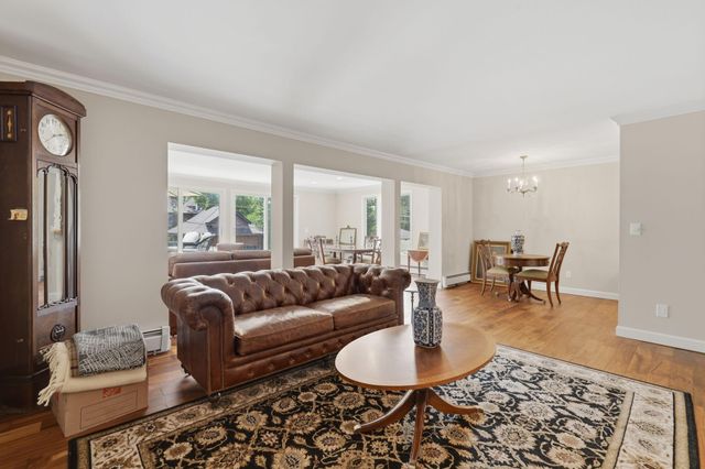 456 Summit Avenue 203, Saint Paul, MN 55102