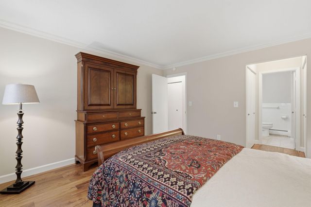 456 Summit Avenue 203, Saint Paul, MN 55102