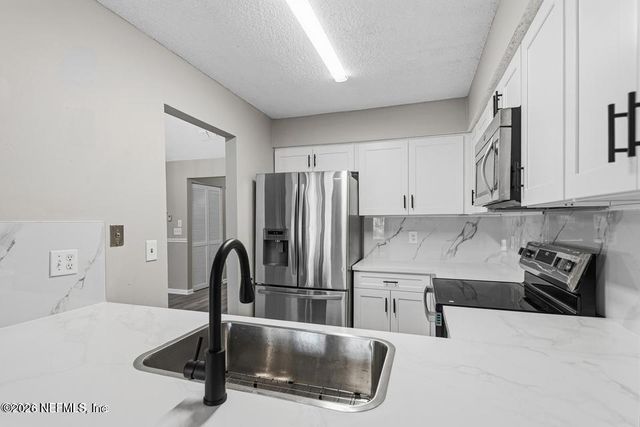 3552 COLONY COVE Trail W, Jacksonville, FL 32277