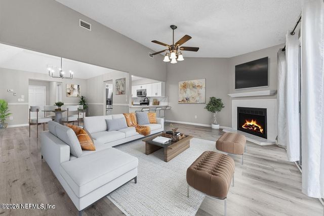 3552 COLONY COVE Trail W, Jacksonville, FL 32277