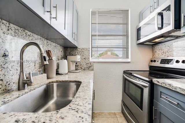 301 SW 10th Ave 2, Miami, FL 33130