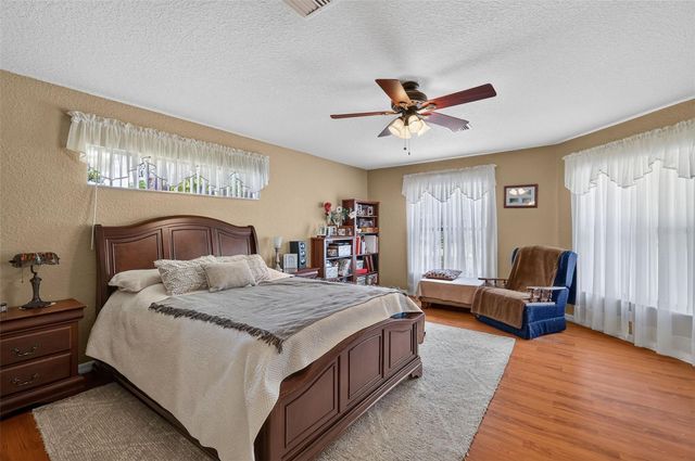 8650 SW 27TH AVENUE, Ocala, FL 34476