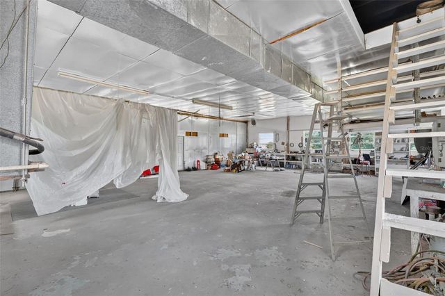 8650 SW 27TH AVENUE, Ocala, FL 34476