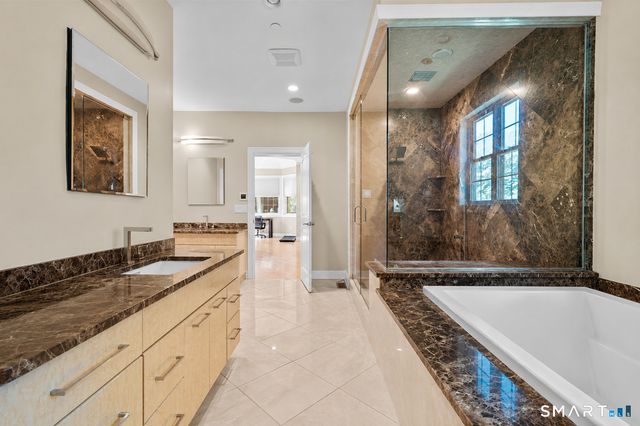 1 Walter's Way, Windsor, CT 06095