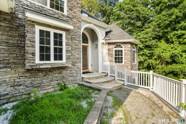 1 Walter's Way, Windsor, CT 06095