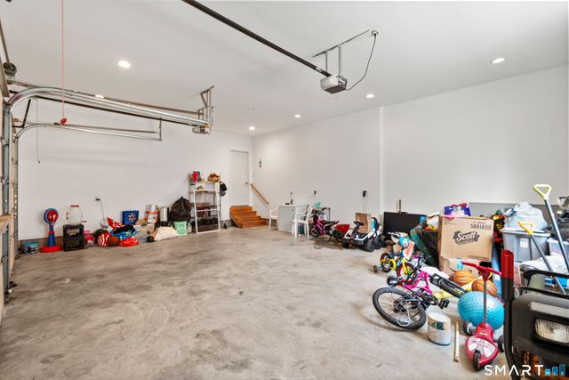 1 Walter's Way, Windsor, CT 06095