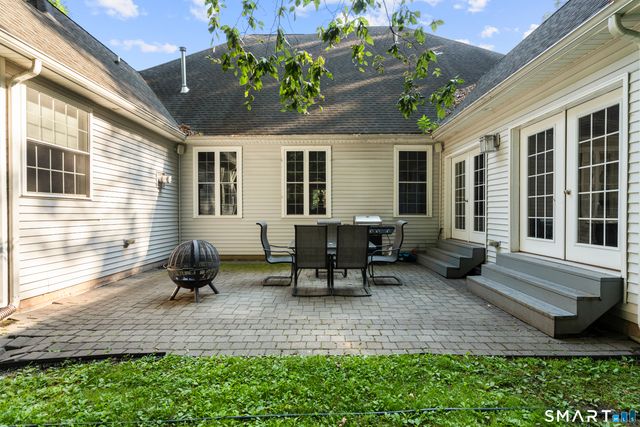 1 Walter's Way, Windsor, CT 06095