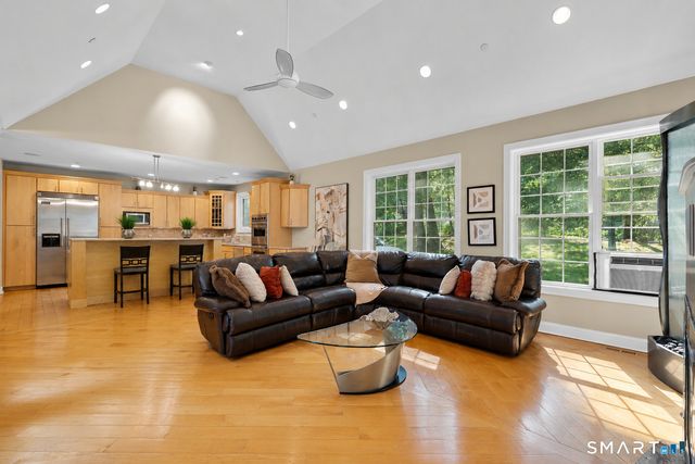 1 Walter's Way, Windsor, CT 06095