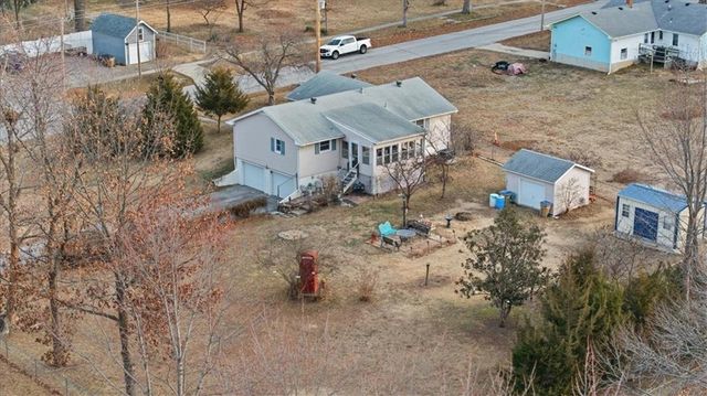 205 W Olive Street, Raymore, MO 64083