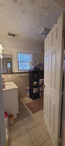 1534 E Home Avenue, Fresno, CA 93728