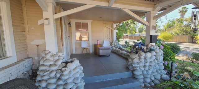 1534 E Home Avenue, Fresno, CA 93728