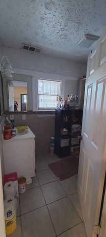1534 E Home Avenue, Fresno, CA 93728