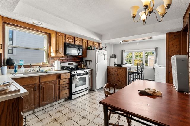 574 East 3rd Street, Boston, MA 02127