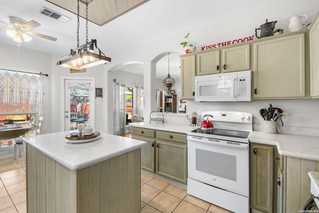 1515 Crescent Woods, San Antonio, TX 78258