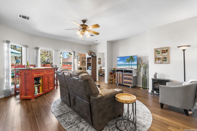 1515 Crescent Woods, San Antonio, TX 78258