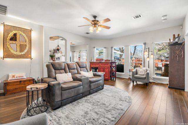 1515 Crescent Woods, San Antonio, TX 78258