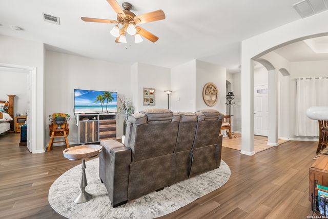 1515 Crescent Woods, San Antonio, TX 78258