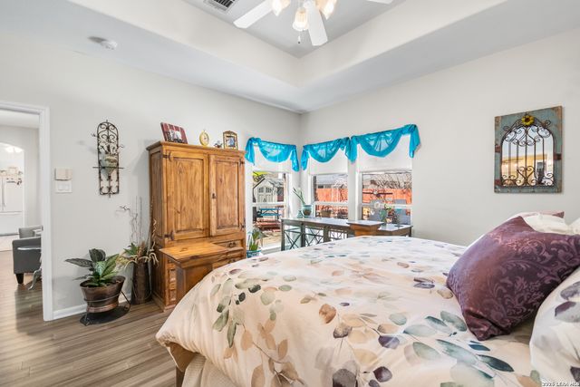 1515 Crescent Woods, San Antonio, TX 78258