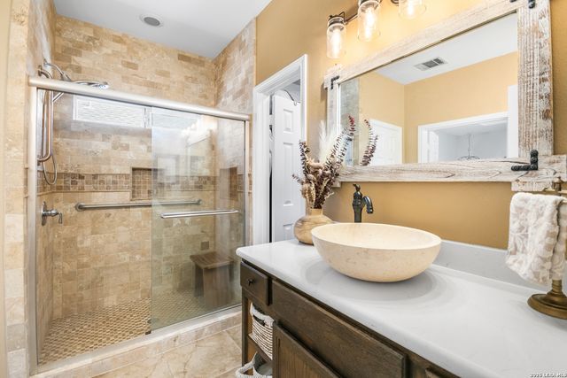 1515 Crescent Woods, San Antonio, TX 78258