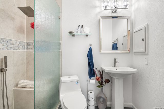 1515 Crescent Woods, San Antonio, TX 78258