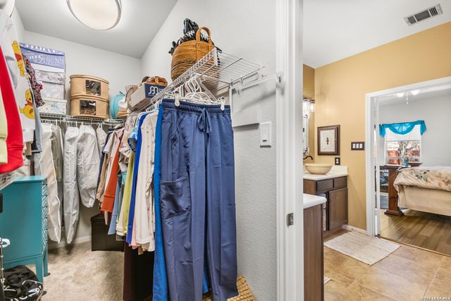 1515 Crescent Woods, San Antonio, TX 78258