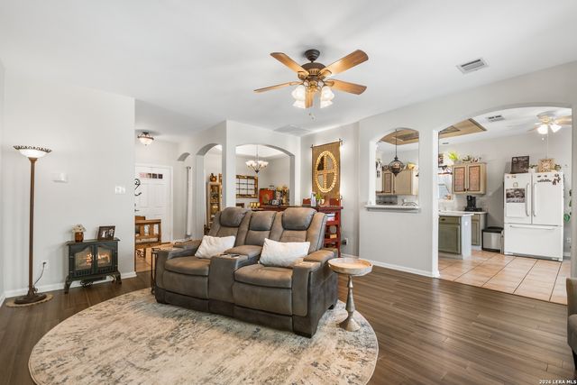 1515 Crescent Woods, San Antonio, TX 78258