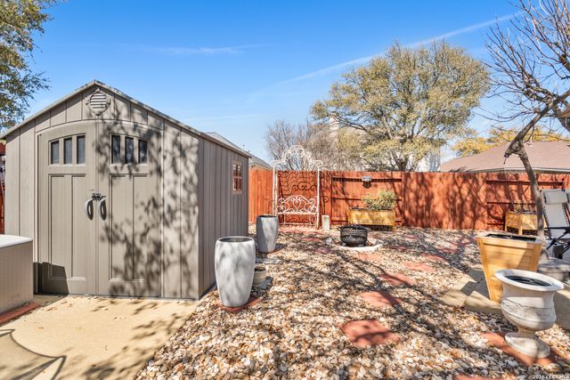 1515 Crescent Woods, San Antonio, TX 78258