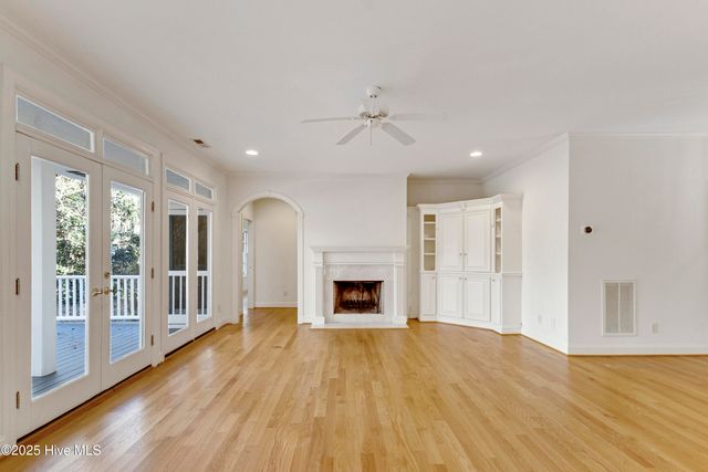 4472 Croomsbridge Road, Burgaw, NC 28425