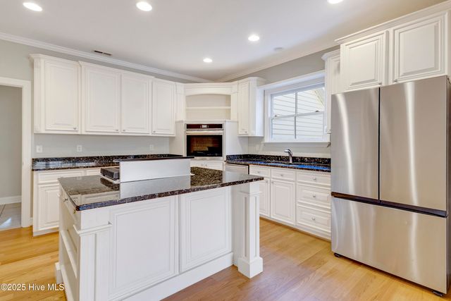 4472 Croomsbridge Road, Burgaw, NC 28425