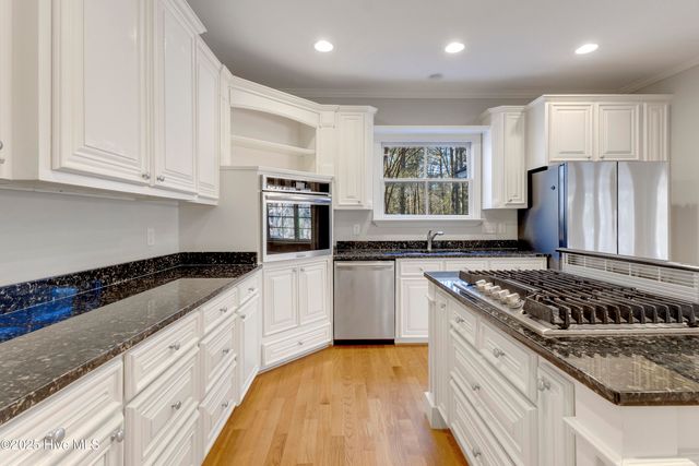 4472 Croomsbridge Road, Burgaw, NC 28425