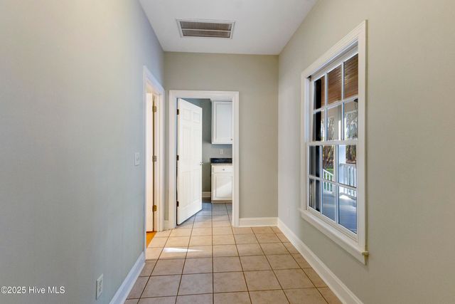 4472 Croomsbridge Road, Burgaw, NC 28425