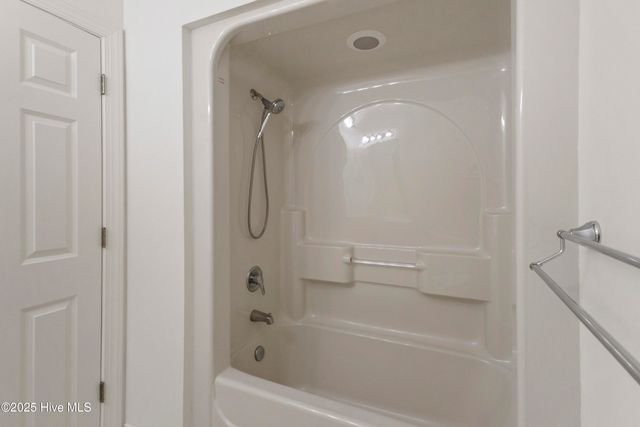 4472 Croomsbridge Road, Burgaw, NC 28425