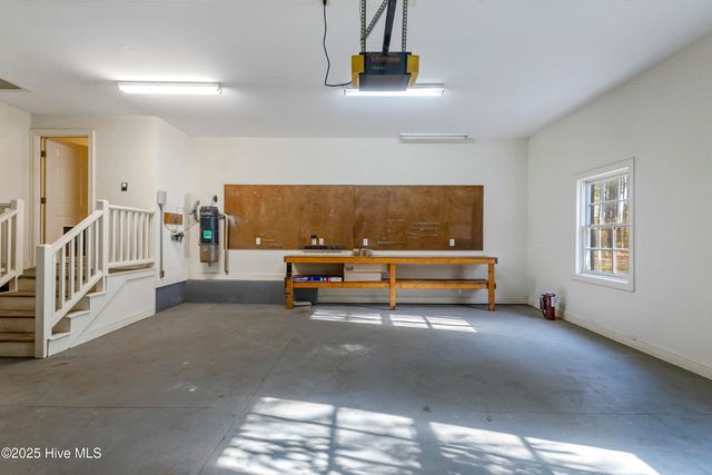 4472 Croomsbridge Road, Burgaw, NC 28425