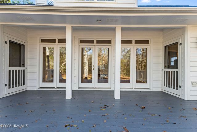 4472 Croomsbridge Road, Burgaw, NC 28425