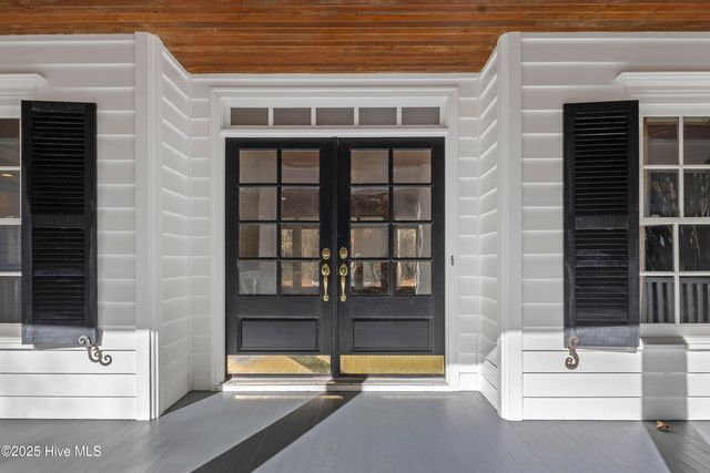 4472 Croomsbridge Road, Burgaw, NC 28425