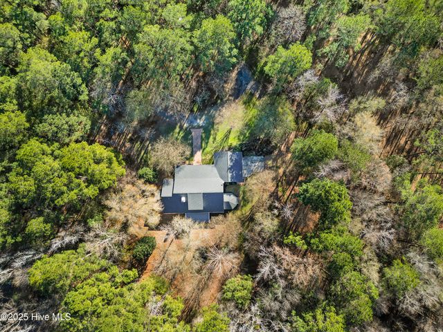 4472 Croomsbridge Road, Burgaw, NC 28425