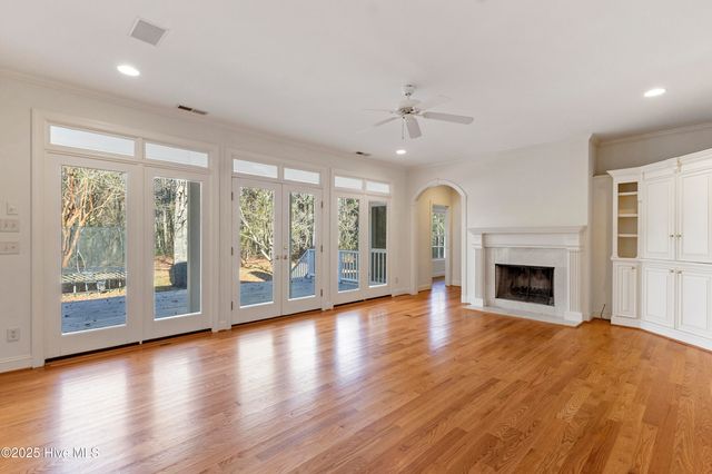 4472 Croomsbridge Road, Burgaw, NC 28425