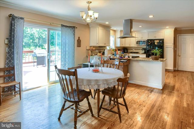 1010 SWEETBRIAR RD, Perkasie, PA 18944