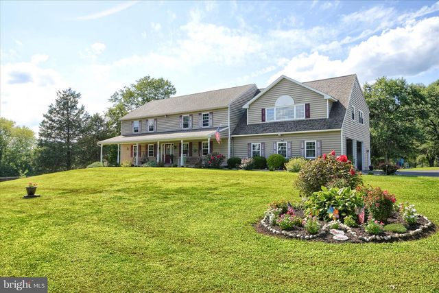 1010 SWEETBRIAR RD, Perkasie, PA 18944