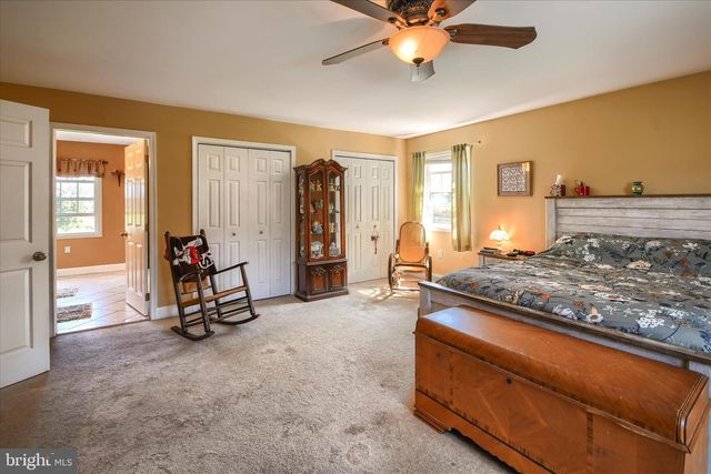 1010 SWEETBRIAR RD, Perkasie, PA 18944