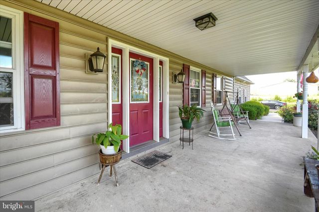 1010 SWEETBRIAR RD, Perkasie, PA 18944